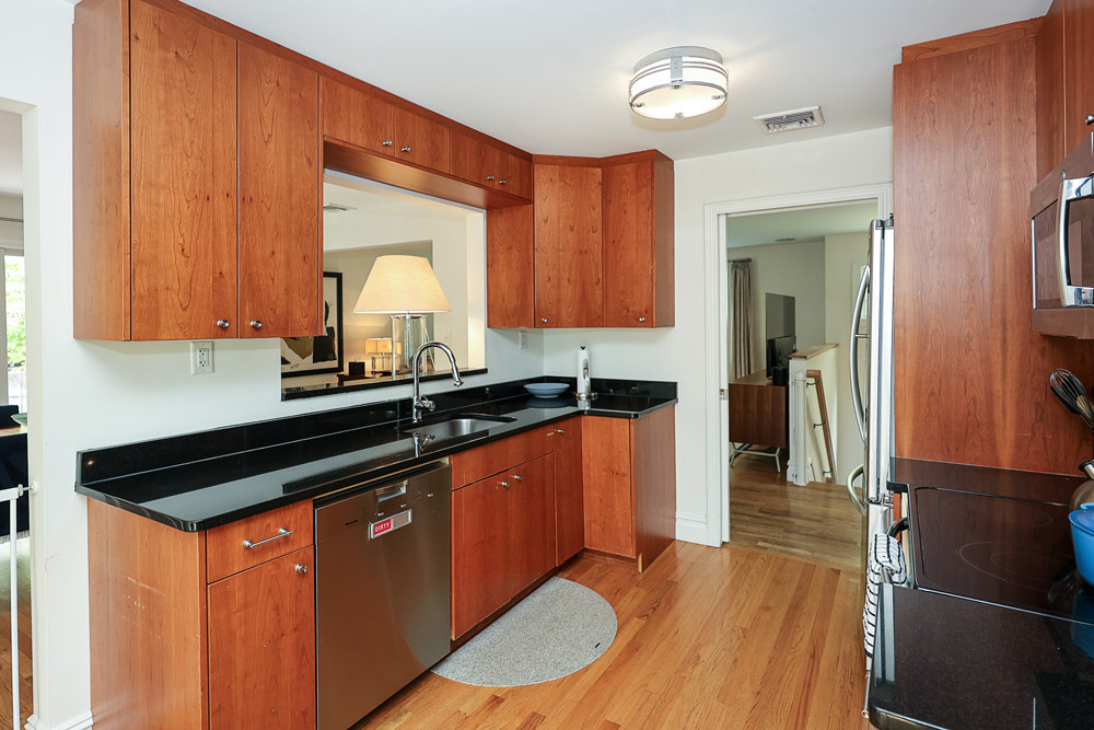 29 Puritan Ln, Farmingdale 16 29 Puritan Ln, Farmingdale 16
