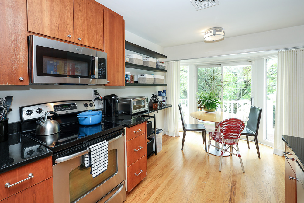 29 Puritan Ln, Farmingdale 18 29 Puritan Ln, Farmingdale 18